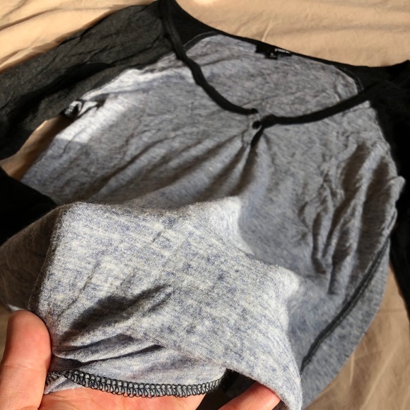 COPY - ✨💫2 for $40 ✨💫 Wilfred Aritzia Baseball Tee - Picture 5 of 5